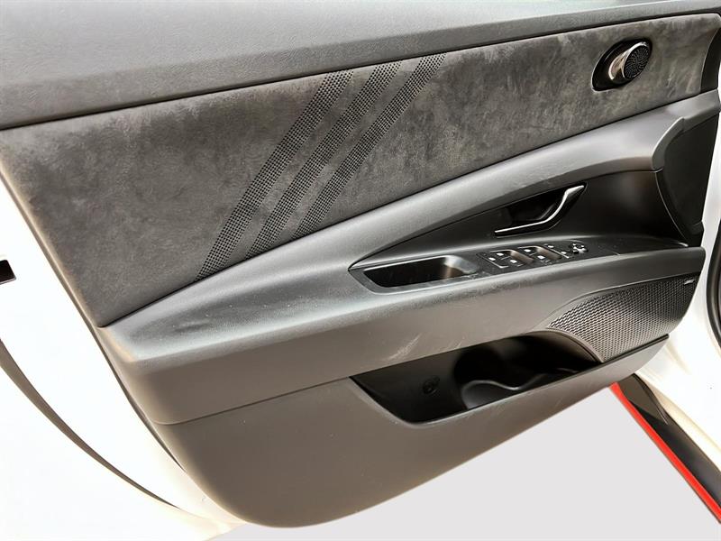 hyundai Elantra 2023 - 25