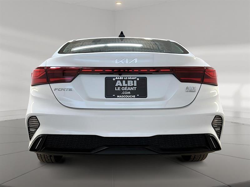 kia Forte 2024 - 5
