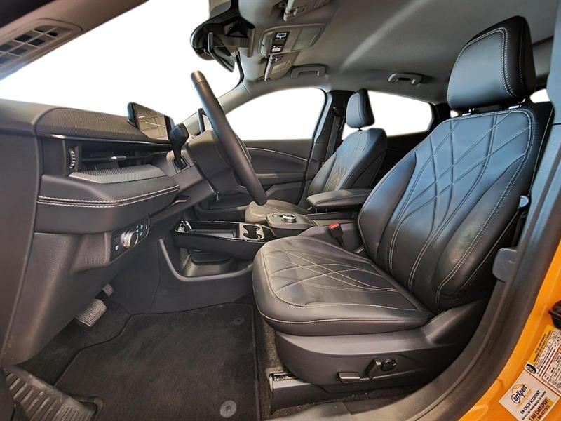 ford Mustang Mach-E 2022 - 16