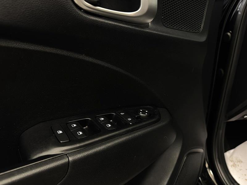 hyundai Venue 2023 - 13