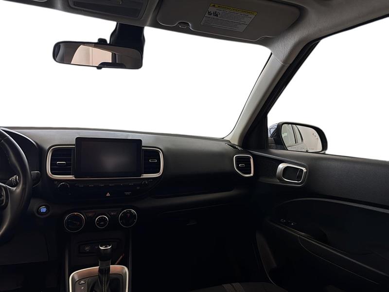 hyundai Venue 2023 - 23