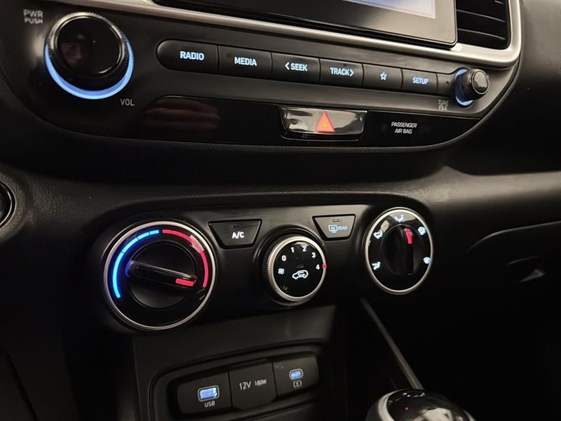 hyundai Venue 2023 - 33