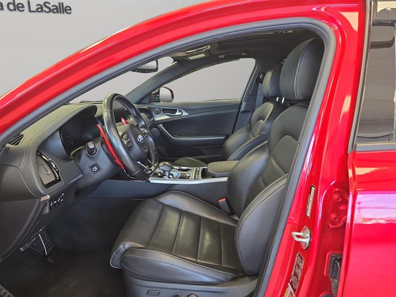 kia Stinger 2021 - 12