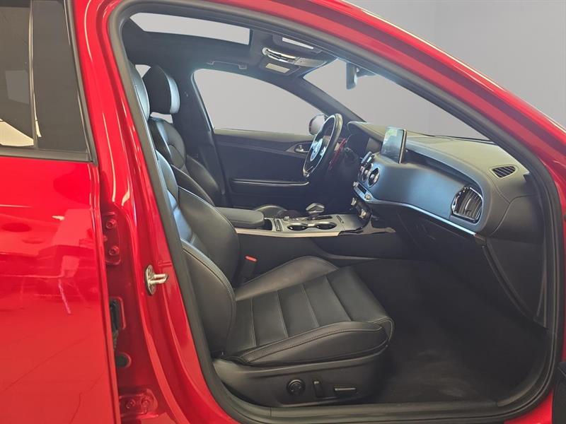 kia Stinger 2021 - 18