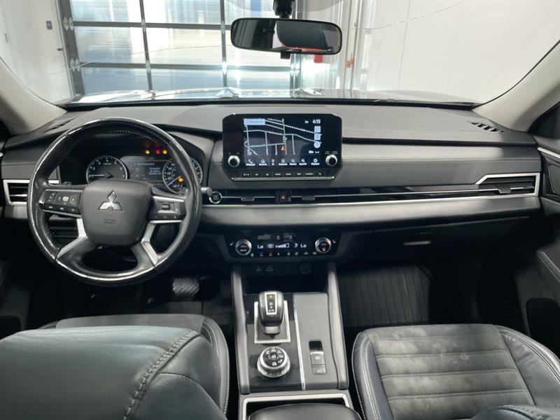 mitsubishi Outlander 2022 - 18