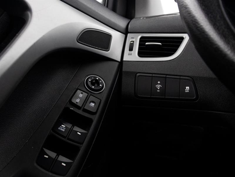 hyundai Elantra 2016 - 13