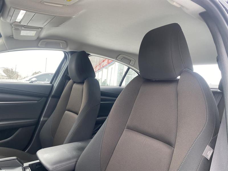 mazda Mazda3 2021 - 11