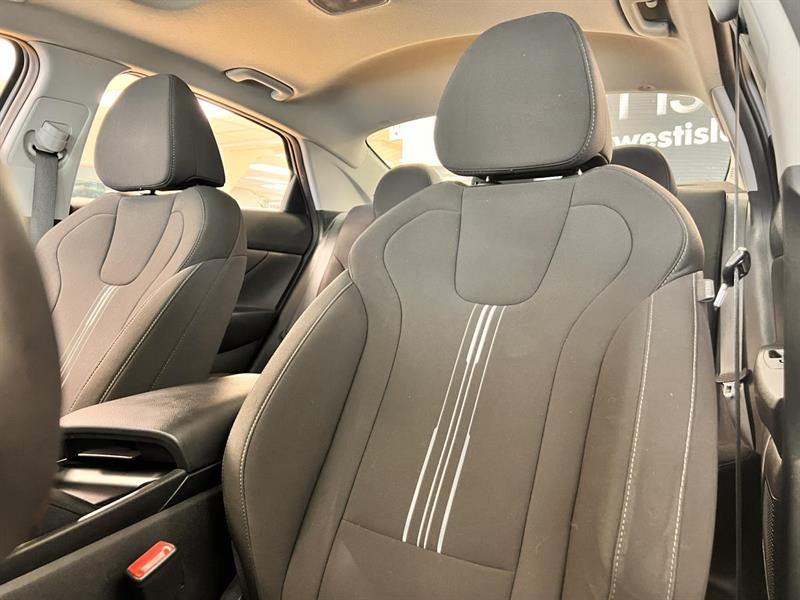 hyundai Elantra 2023 - 18