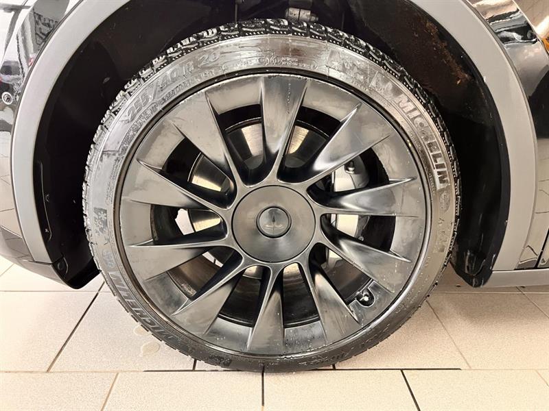 tesla Model Y 2022 - 4