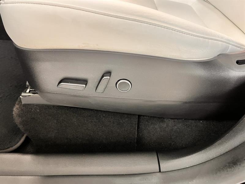 tesla Model Y 2022 - 17