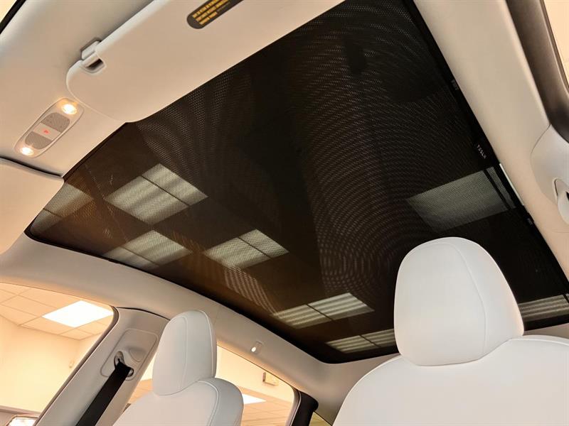 tesla Model Y 2022 - 21