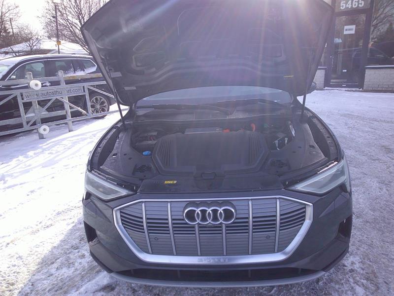 audi e-tron 2019 - 20