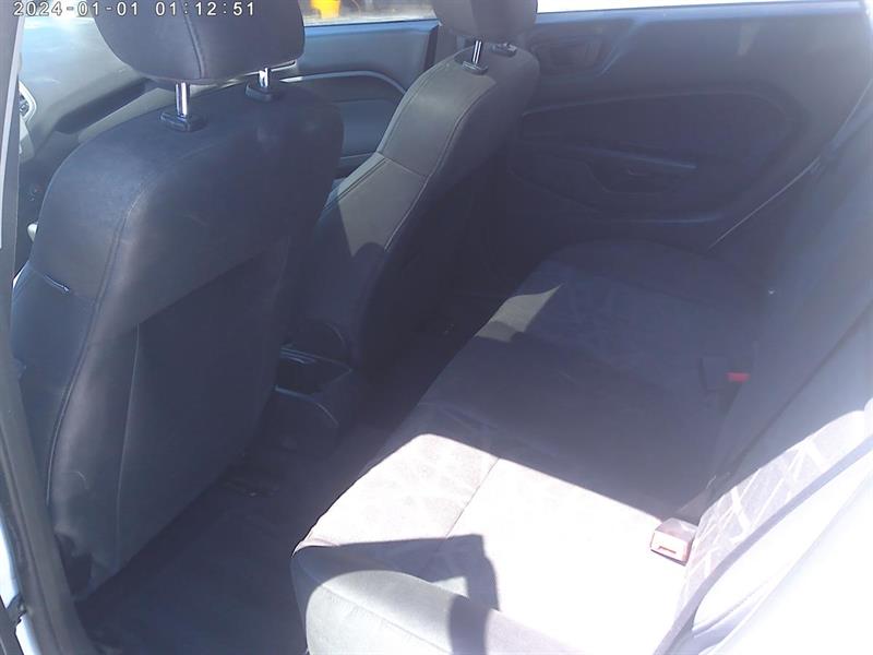 ford Fiesta 2012 - 12