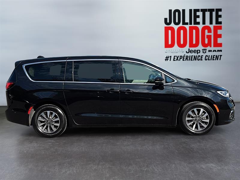 chrysler Pacifica 2023 - 10