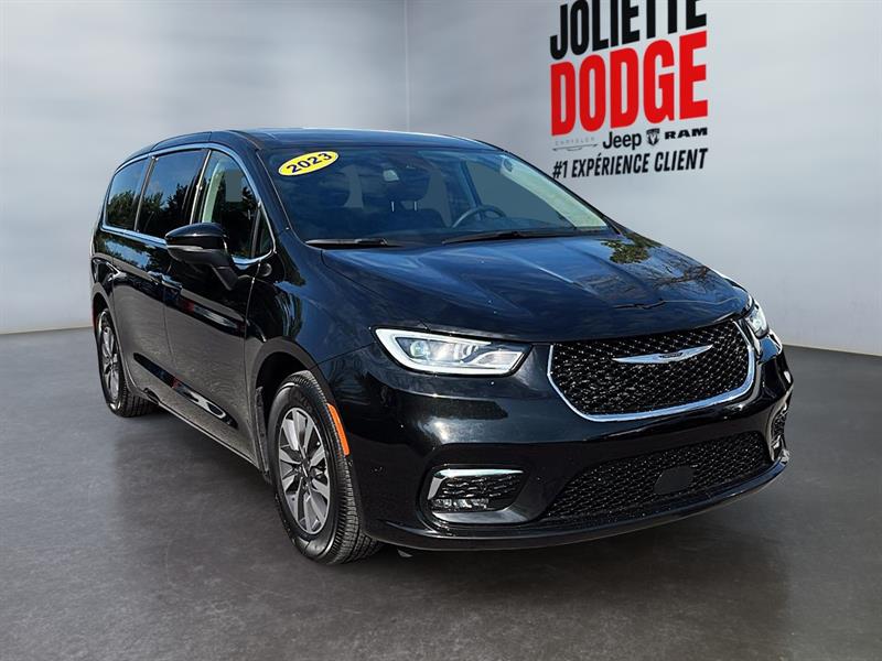 chrysler Pacifica 2023 - 11