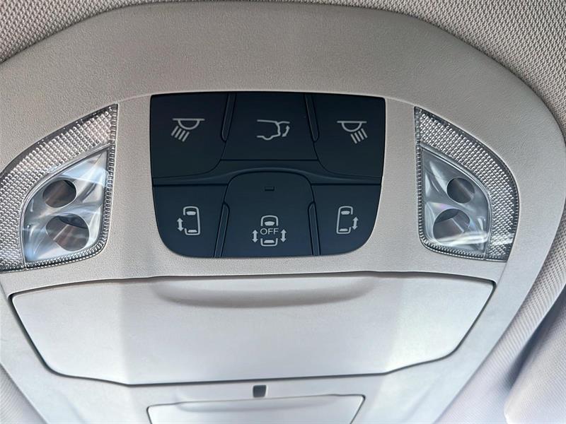 chrysler Pacifica 2023 - 27