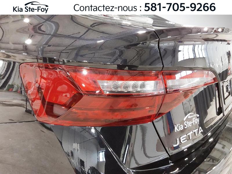 volkswagen Jetta 2023 - 11