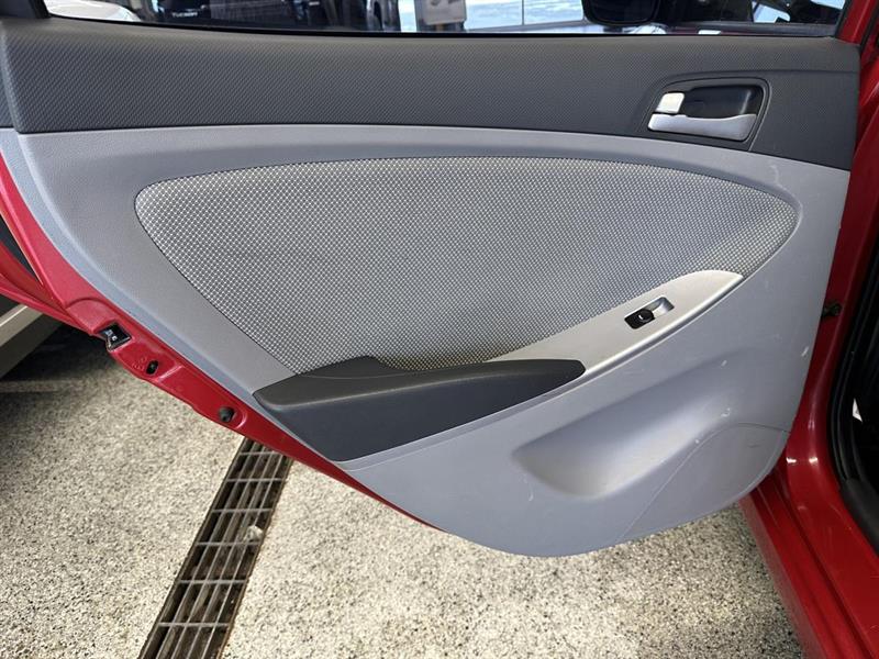 hyundai Accent 2013 - 15