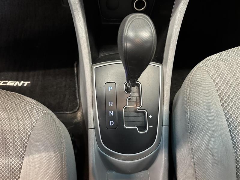 hyundai Accent 2013 - 22