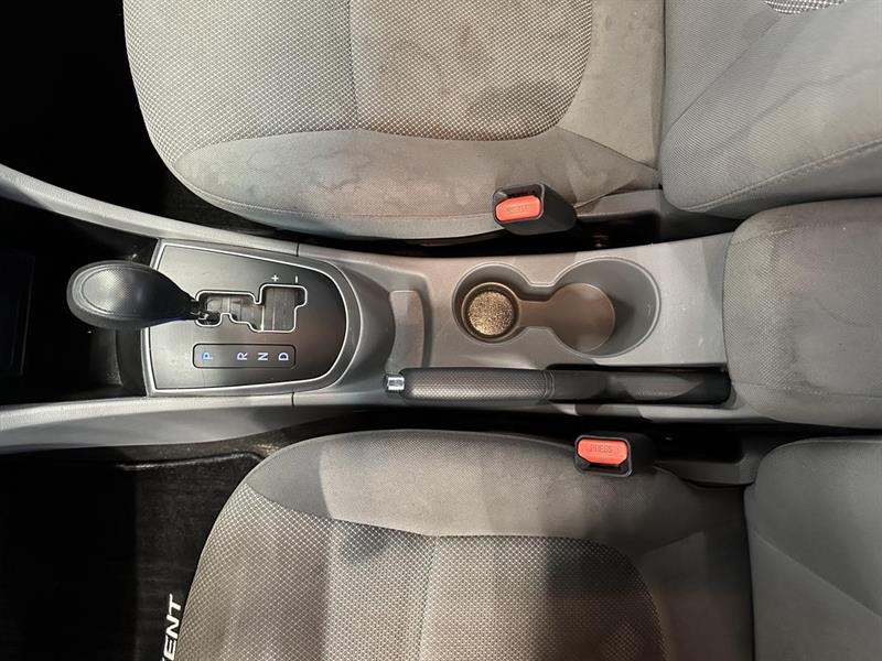 hyundai Accent 2013 - 23