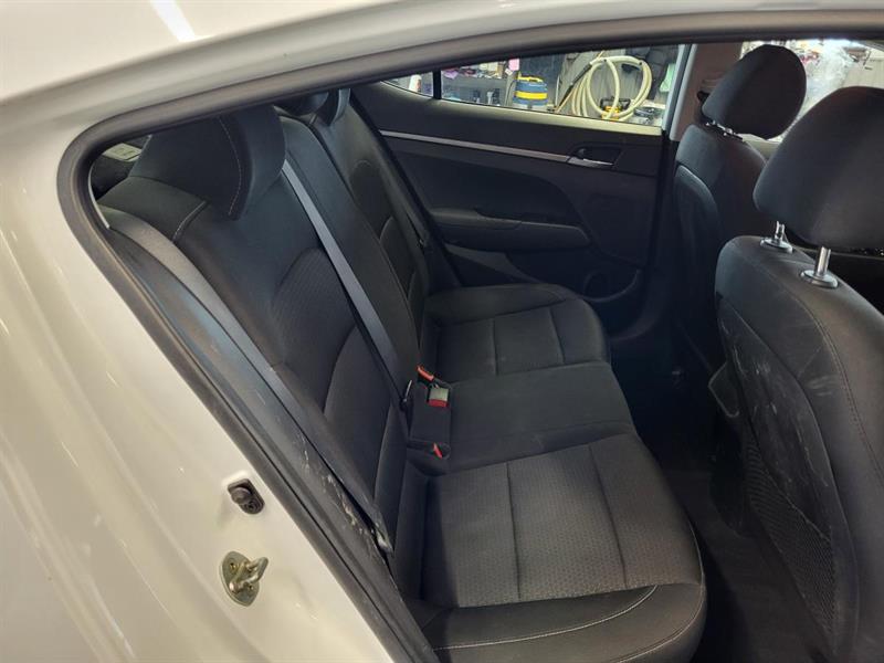 hyundai Elantra 2017 - 16