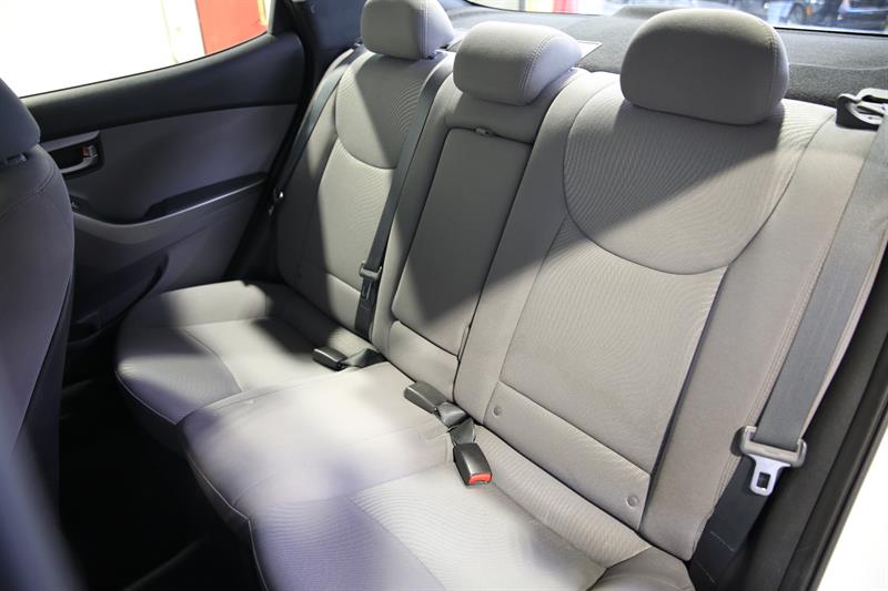 hyundai Elantra 2016 - 14