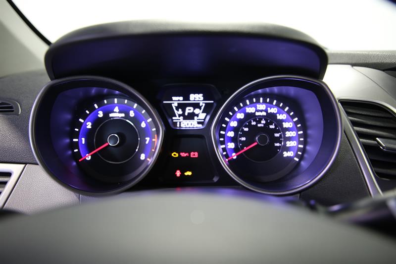 hyundai Elantra 2016 - 24