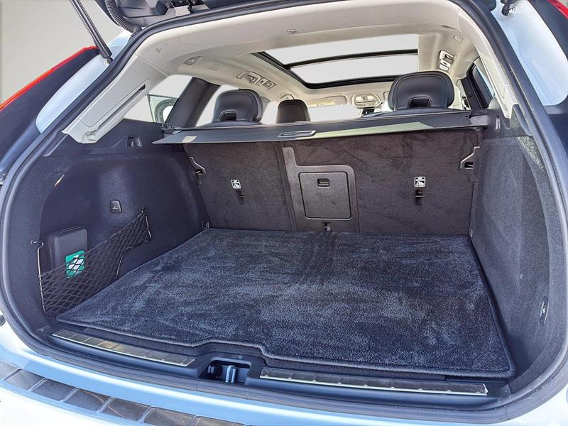 volvo XC60 hybride rechargeable 2025 - 11