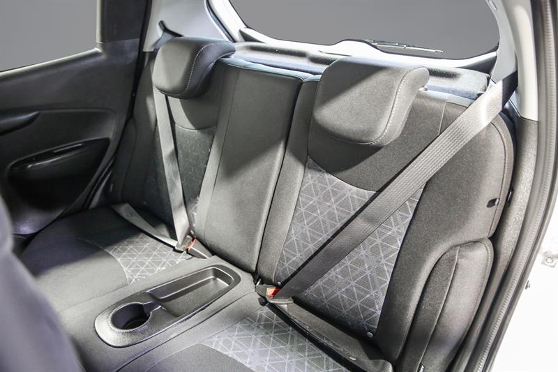 chevrolet Spark 2020 - 13