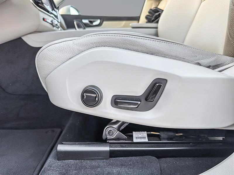 volvo XC60 2023 - 15