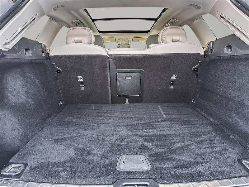 volvo XC60 2023 - 17