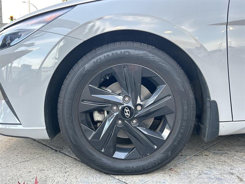 hyundai Elantra 2022 - 21
