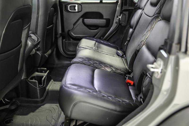 jeep Wrangler 2023 - 26