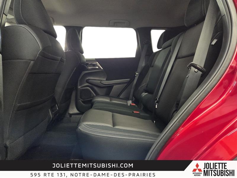 mitsubishi Outlander 2024 - 27