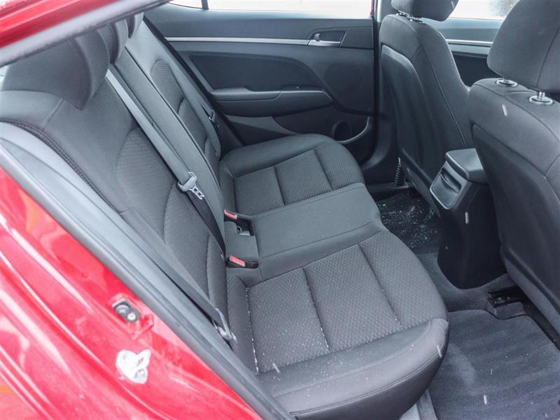 hyundai Elantra 2020 - 17