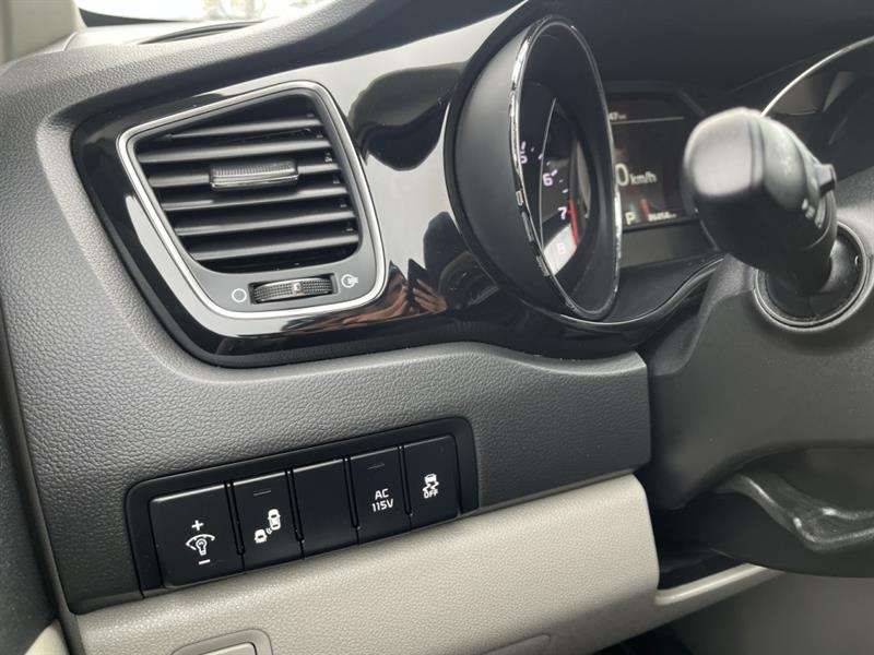 kia Sedona 2019 - 19