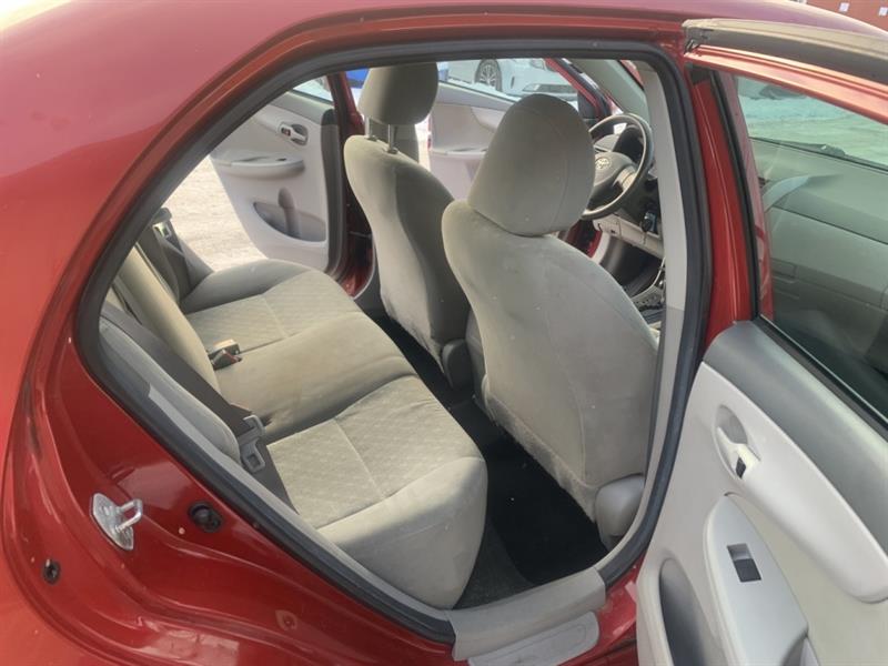 toyota Corolla 2010 - 9