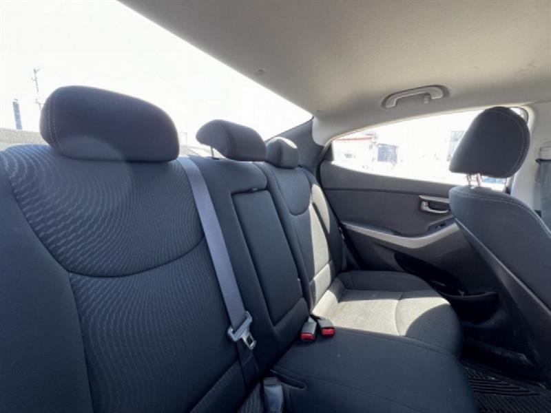 hyundai Elantra 2015 - 19