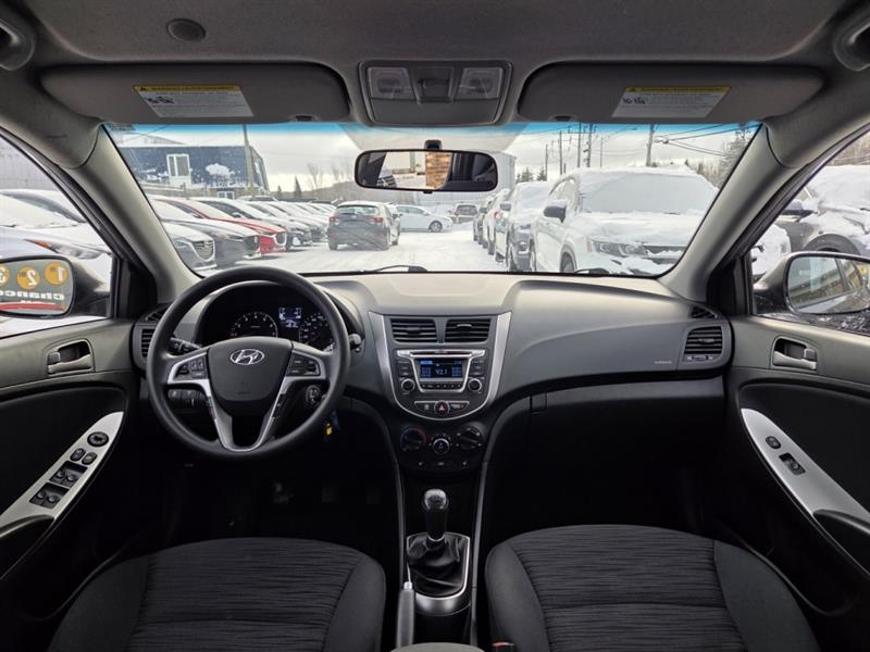 hyundai Accent 2016 - 24