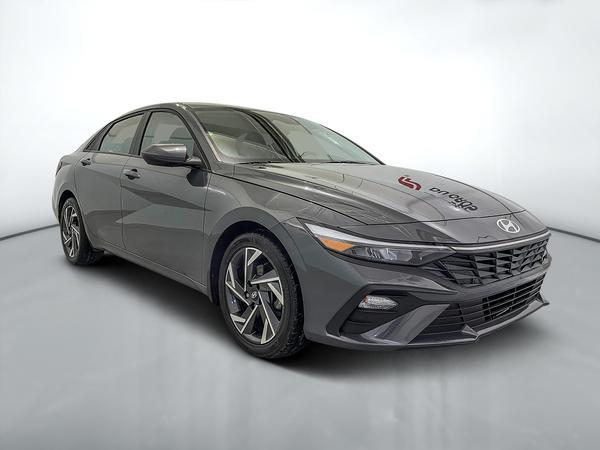 hyundai Elantra 2025