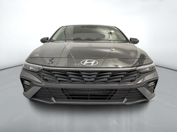 hyundai Elantra 2025 - 2