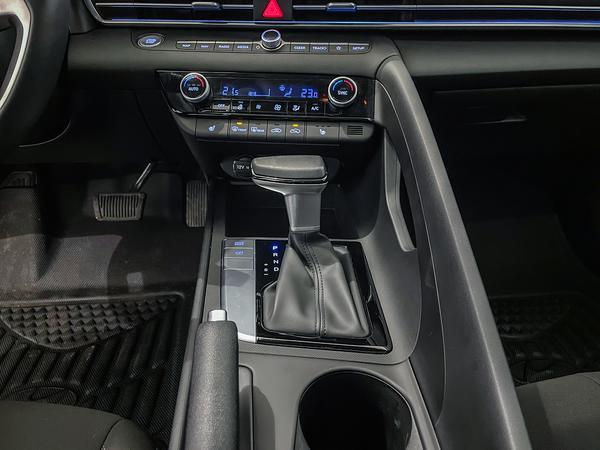 hyundai Elantra 2025 - 23