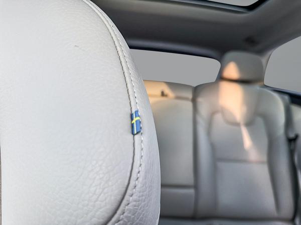 volvo XC60 2023 - 10