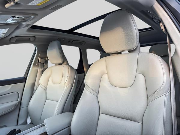 volvo XC60 2023 - 11