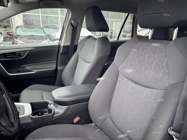 toyota RAV4 2022 - 8