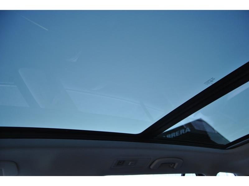 2017 Volkswagen Golf - Image 22