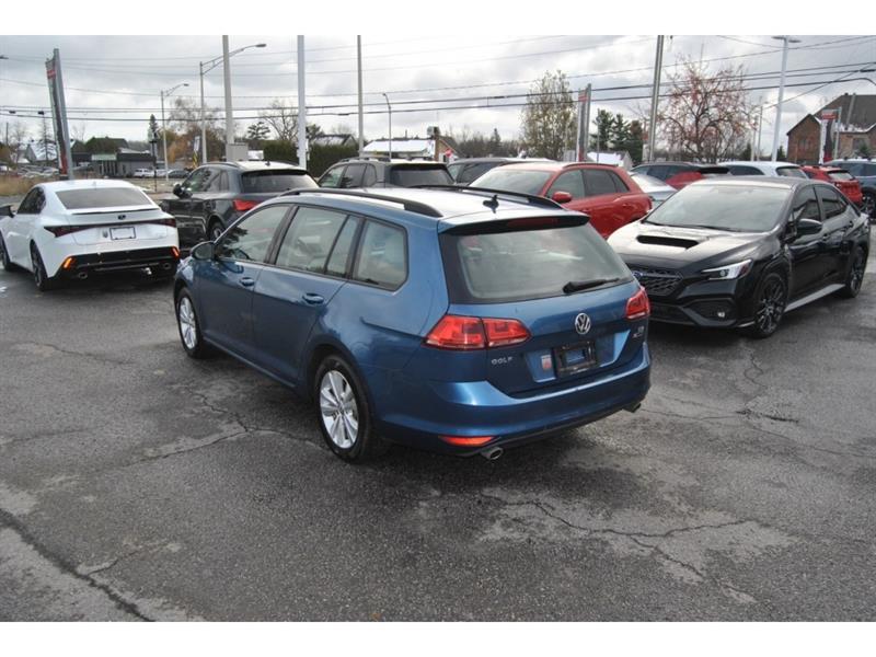 2017 Volkswagen Golf - Image 3