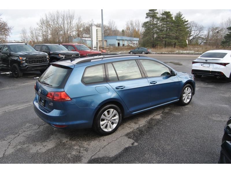 2017 Volkswagen Golf - Image 5