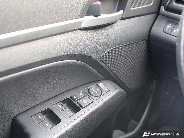 hyundai Elantra 2020 - 17