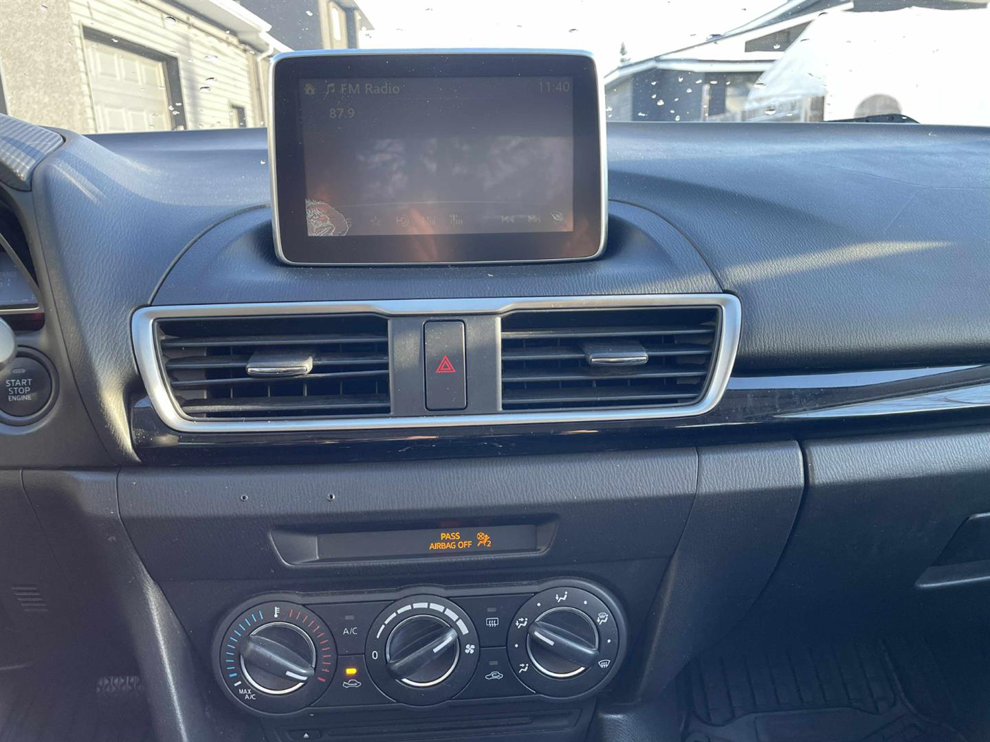 mazda Mazda3 2014 - 11